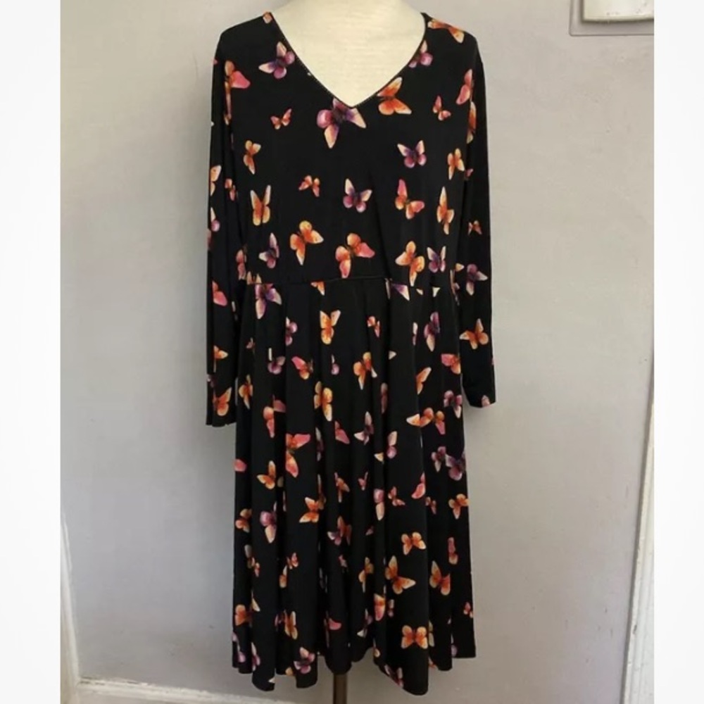 4-30 Torrid Womens Dress 3x Butterfly SKATER  Lace Up Back Gothic Romantic